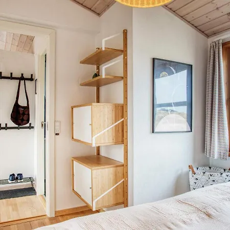 6 Person In Pandrup-by Traum